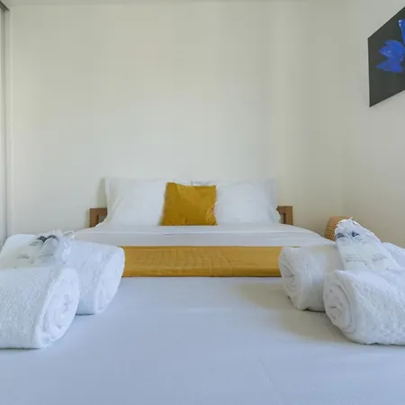 Le Parc For 5 By Sunset