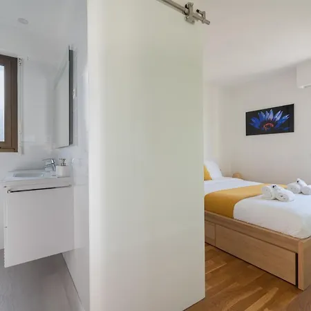 Le Parc For 5 By Sunset