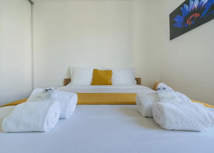 Le Parc For 5 By Sunset